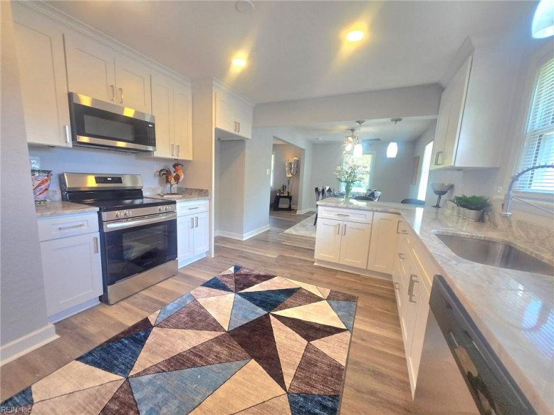 Photo 3 of 28 residential for sale in Norfolk virginia