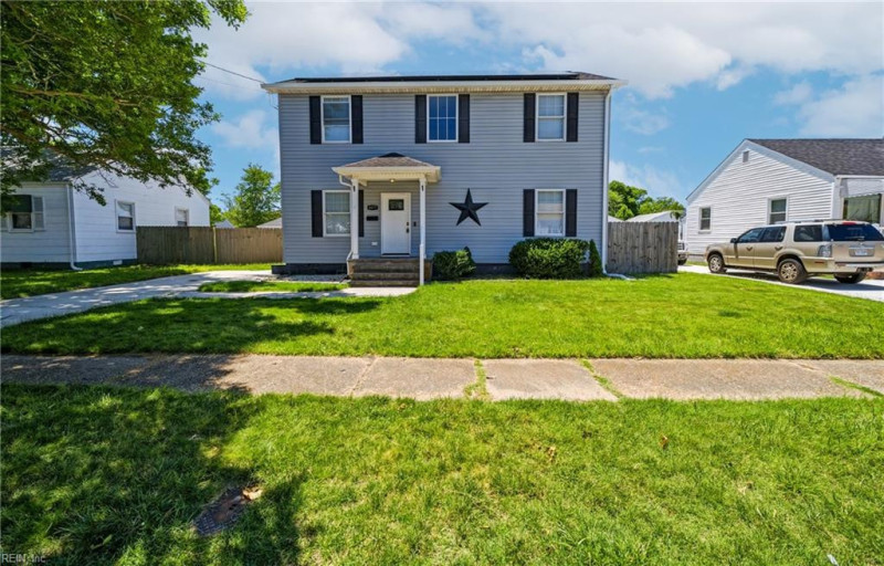 Photo 16 of 38 residential for sale in Norfolk virginia