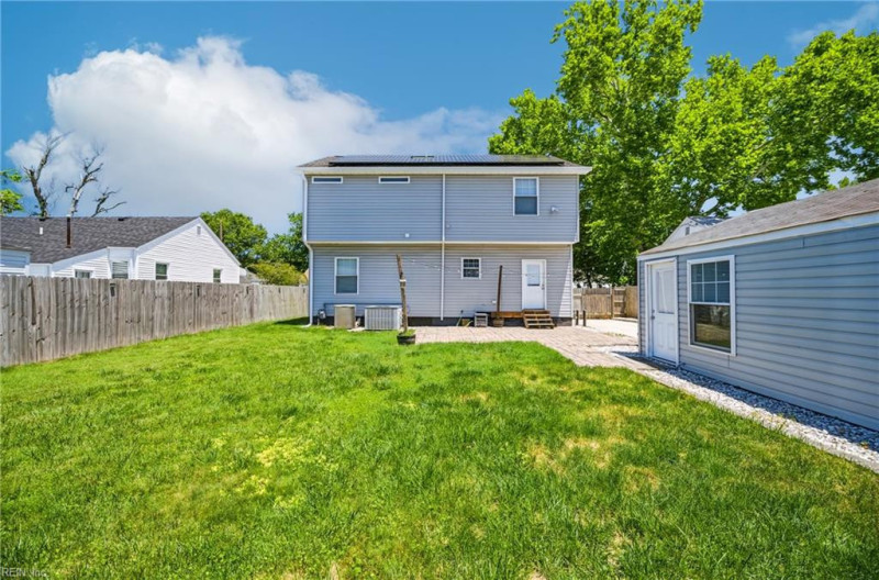 Photo 9 of 38 residential for sale in Norfolk virginia