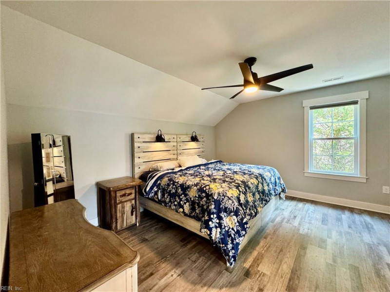 Photo 35 of 50 residential for sale in James City County virginia