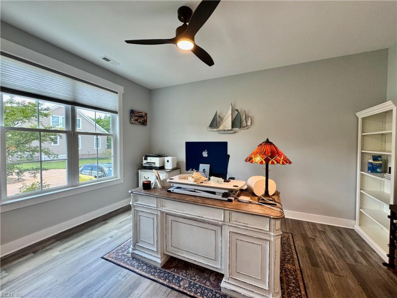 Photo 7 of 50 residential for sale in James City County virginia