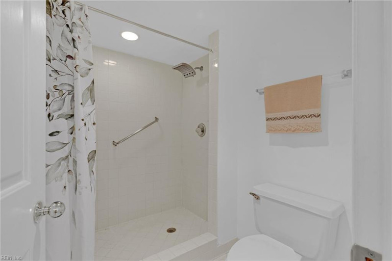 Photo 17 of 34 residential for sale in Newport News virginia Photo 17 of 34 residential for sale in Newport News virginia