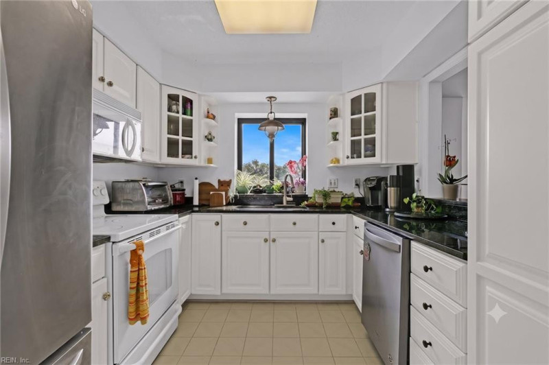 Photo 5 of 34 residential for sale in Newport News virginia Photo 5 of 34 residential for sale in Newport News virginia