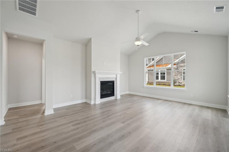Photo 3 of 24 residential for sale in Chesapeake virginia