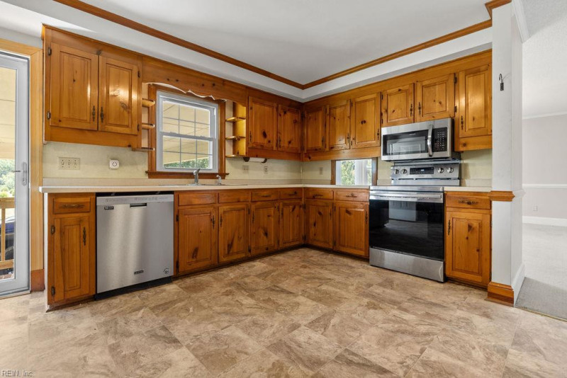Photo 6 of 48 residential for sale in Southampton County virginia