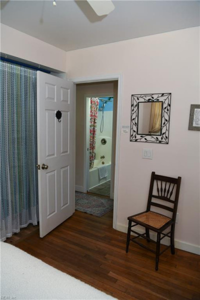 Photo 16 of 25 residential for sale in Isle of Wight County virginia