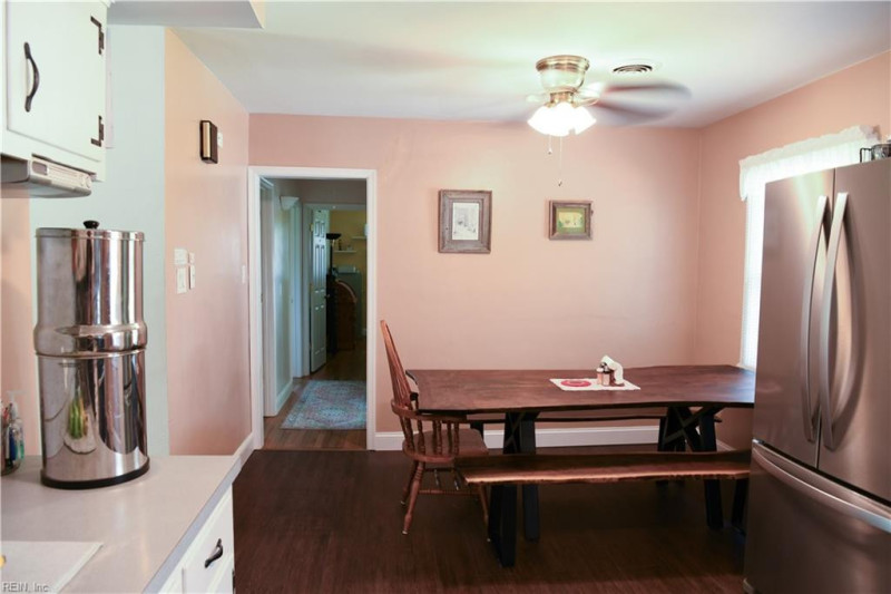 Photo 7 of 25 residential for sale in Isle of Wight County virginia