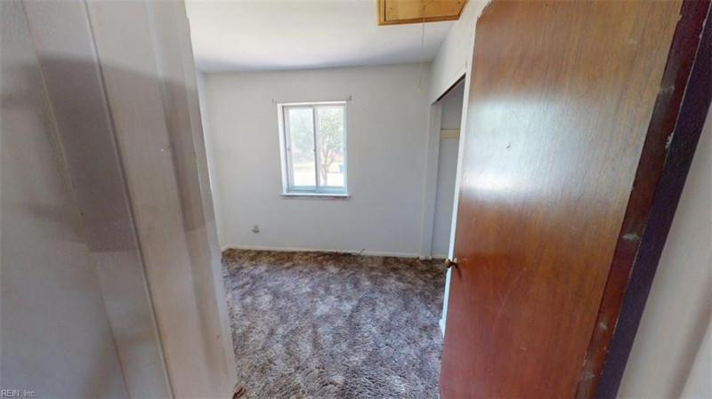 Photo 14 of 49 residential for sale in Virginia Beach virginia