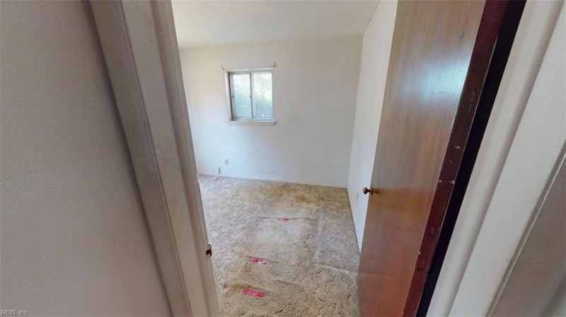 Photo 15 of 49 residential for sale in Virginia Beach virginia