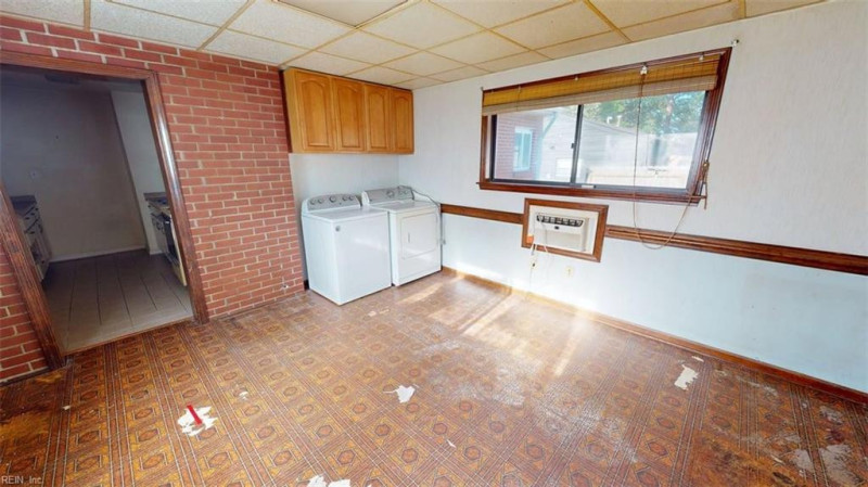 Photo 32 of 49 residential for sale in Virginia Beach virginia