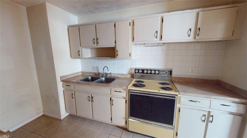 Photo 6 of 49 residential for sale in Virginia Beach virginia