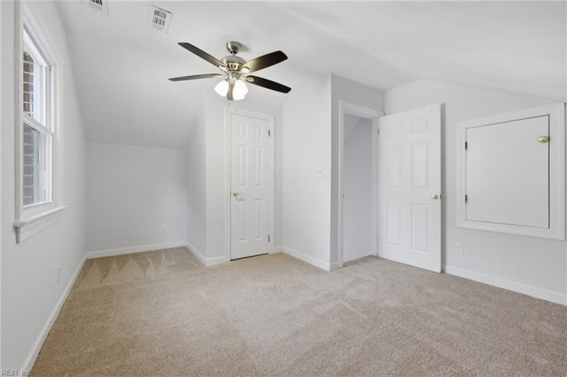 Photo 23 of 46 residential for sale in Chesapeake virginia Photo 23 of 46 residential for sale in Chesapeake virginia
