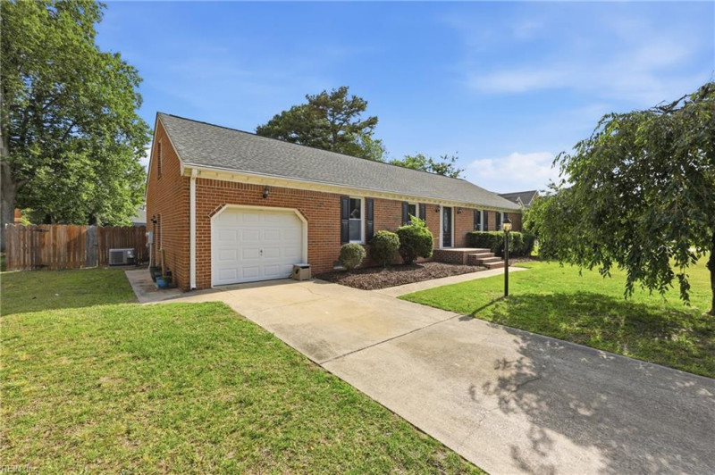 Photo 7 of 46 residential for sale in Chesapeake virginia Photo 7 of 46 residential for sale in Chesapeake virginia