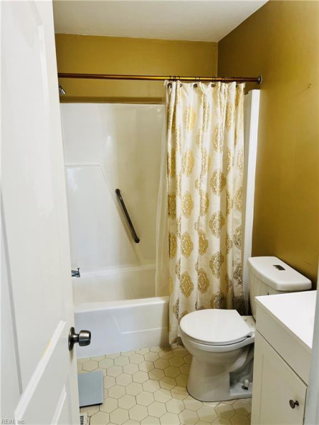 Photo 7 of 16 residential for sale in Norfolk virginia