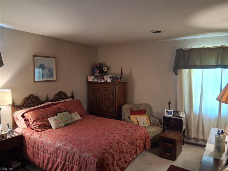 Photo 10 of 19 residential for sale in Virginia Beach virginia