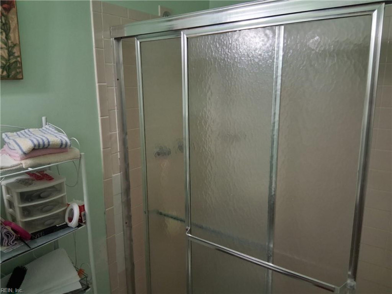 Photo 11 of 19 residential for sale in Virginia Beach virginia