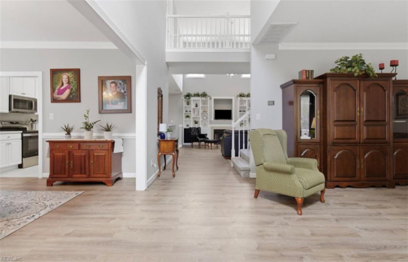 Photo 4 of 47 residential for sale in Chesapeake virginia