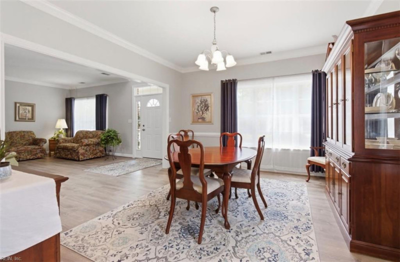 Photo 8 of 47 residential for sale in Chesapeake virginia