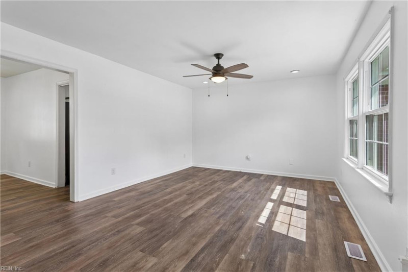 Photo 6 of 40 residential for sale in Newport News virginia Photo 6 of 40 residential for sale in Newport News virginia