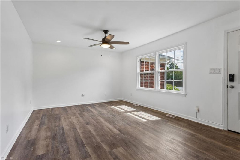 Photo 7 of 40 residential for sale in Newport News virginia Photo 7 of 40 residential for sale in Newport News virginia