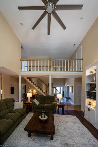Photo 18 of 50 residential for sale in Chesapeake virginia