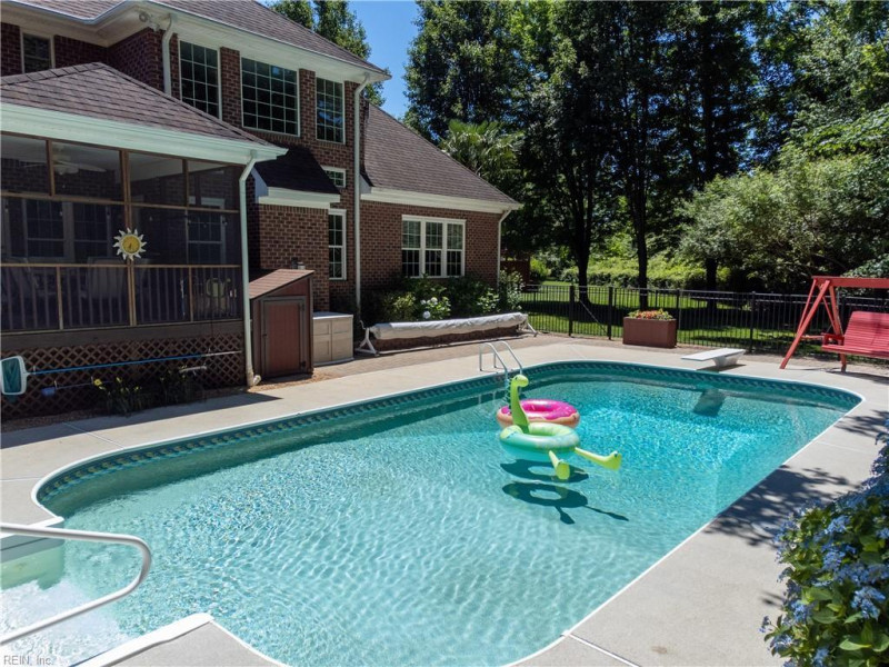 Photo 2 of 50 residential for sale in Chesapeake virginia