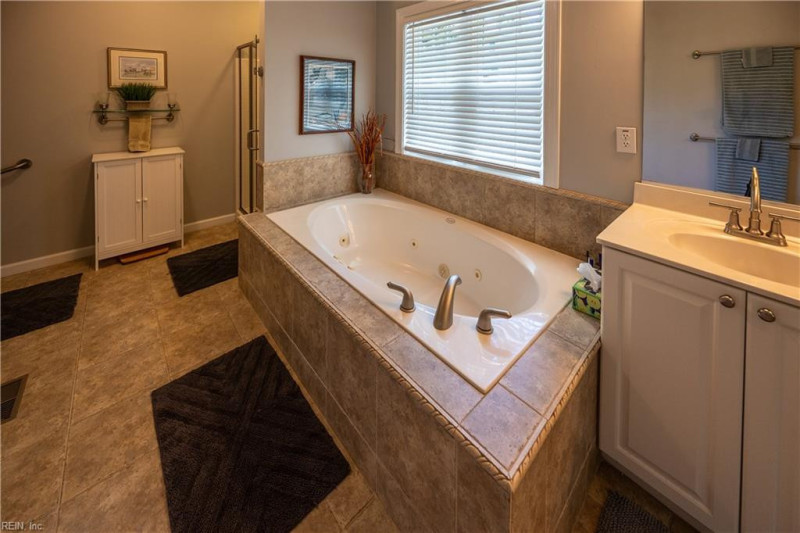 Photo 33 of 50 residential for sale in Chesapeake virginia