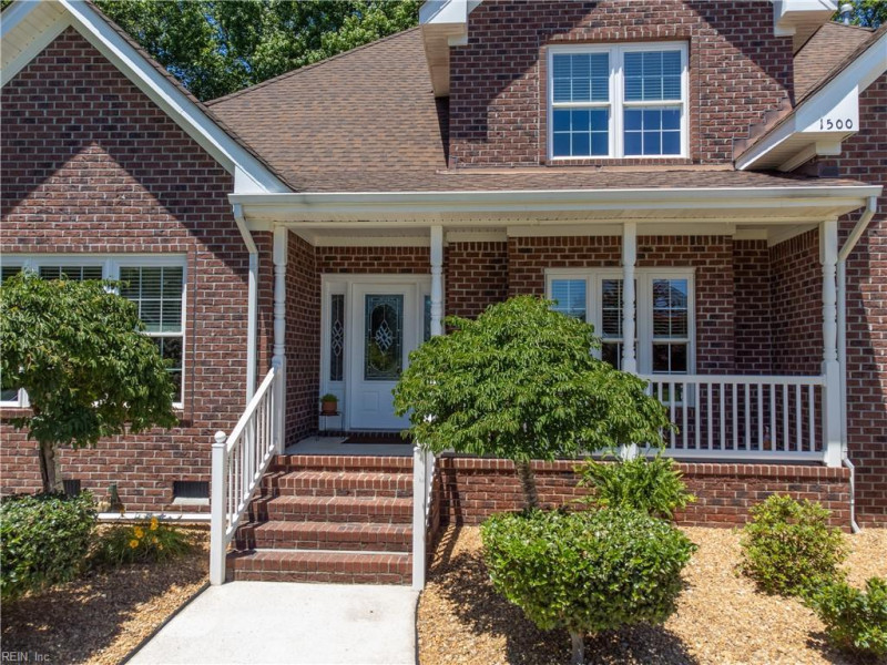 Photo 4 of 50 residential for sale in Chesapeake virginia