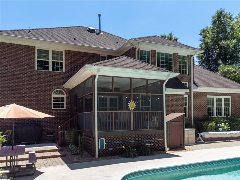 Photo 8 of 50 residential for sale in Chesapeake virginia