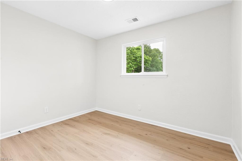 Photo 27 of 33 residential for sale in Virginia Beach virginia