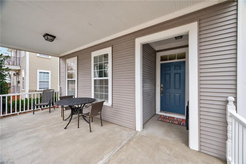 Photo 3 of 37 residential for sale in Norfolk virginia