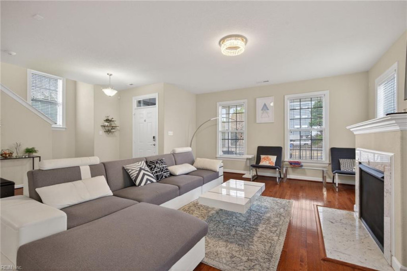 Photo 8 of 37 residential for sale in Norfolk virginia