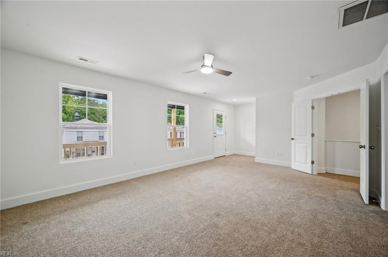 Photo 13 of 25 residential for sale in Suffolk virginia