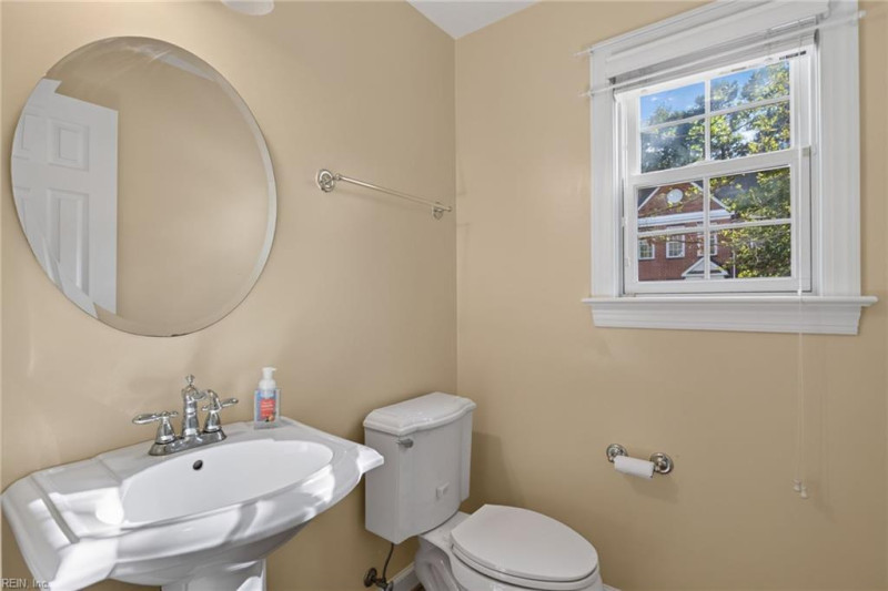 Photo 20 of 32 residential for sale in Newport News virginia
