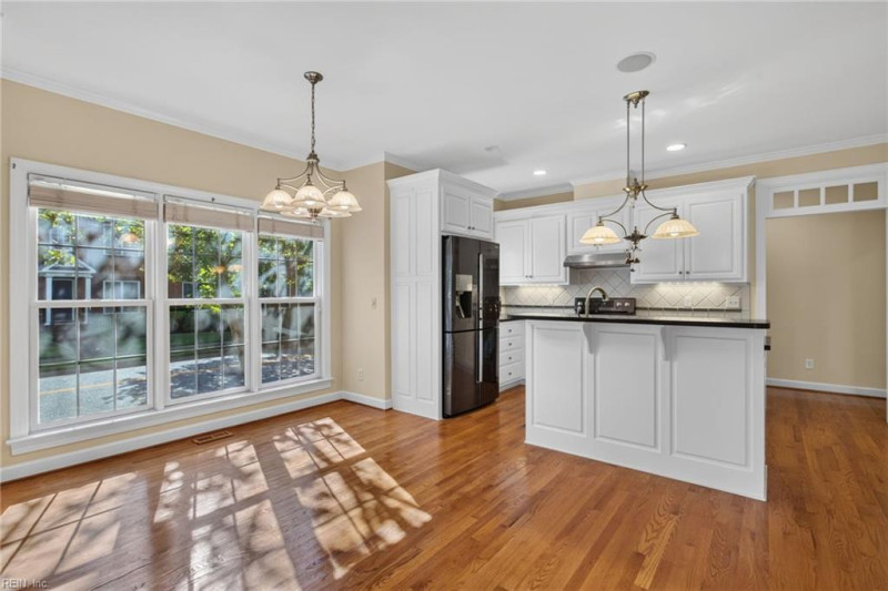 Photo 6 of 32 residential for sale in Newport News virginia