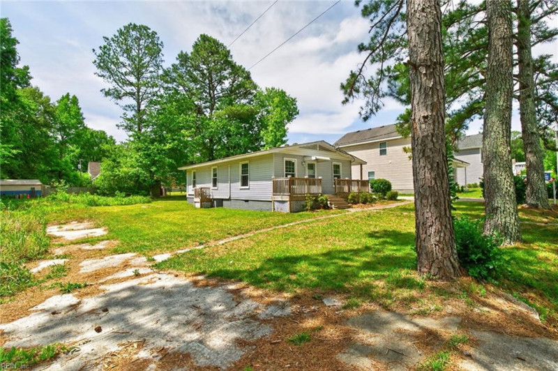 Photo 21 of 23 residential for sale in Chesapeake virginia