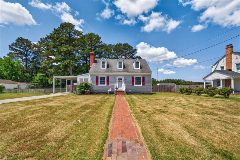 Photo 3 of 37 residential for sale in Isle of Wight County virginia