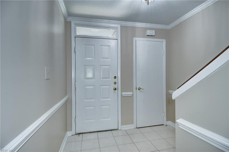 Photo 10 of 43 residential for sale in Virginia Beach virginia