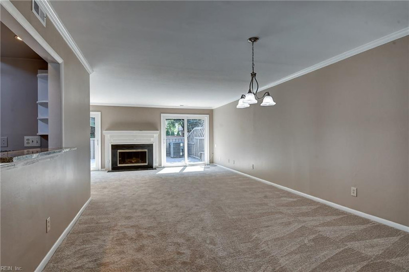 Photo 17 of 43 residential for sale in Virginia Beach virginia