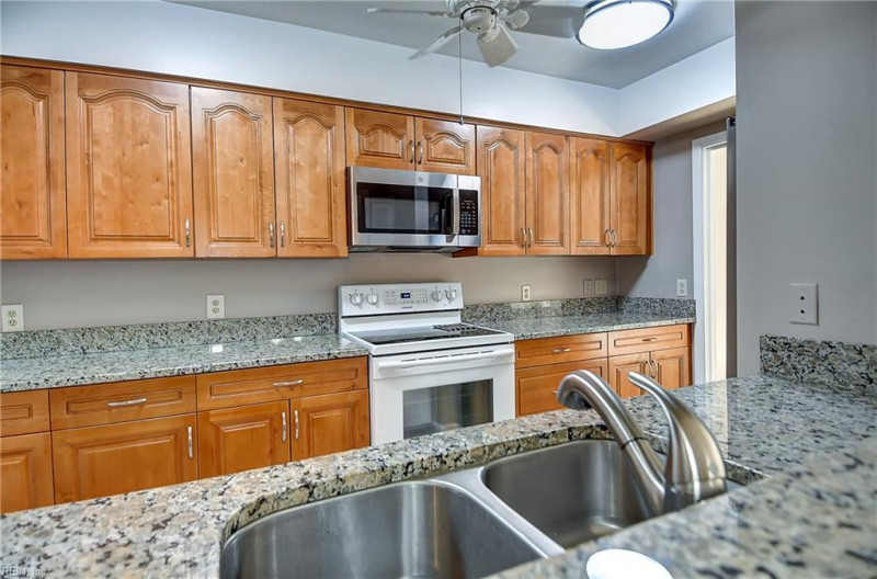 Photo 3 of 43 residential for sale in Virginia Beach virginia