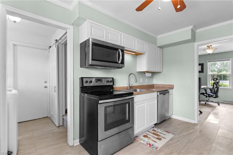 Photo 15 of 46 residential for sale in Chesapeake virginia Photo 15 of 46 residential for sale in Chesapeake virginia