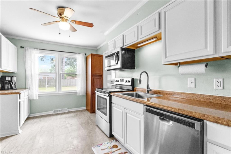 Photo 16 of 46 residential for sale in Chesapeake virginia Photo 16 of 46 residential for sale in Chesapeake virginia