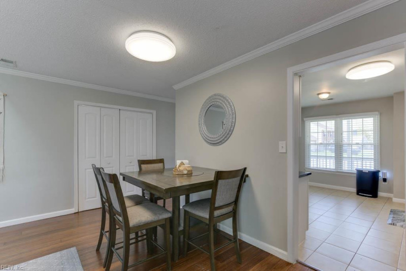 Photo 11 of 31 residential for sale in Virginia Beach virginia