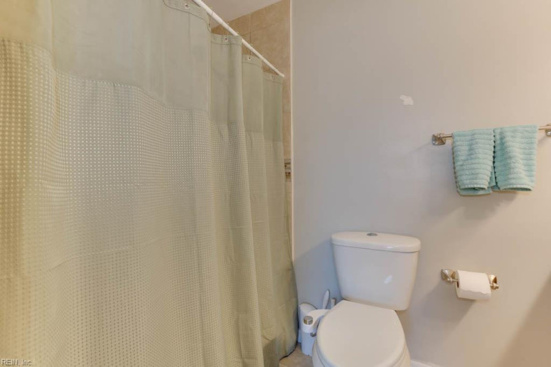 Photo 21 of 31 residential for sale in Virginia Beach virginia