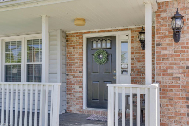 Photo 4 of 31 residential for sale in Virginia Beach virginia