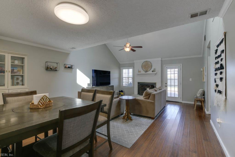 Photo 6 of 31 residential for sale in Virginia Beach virginia