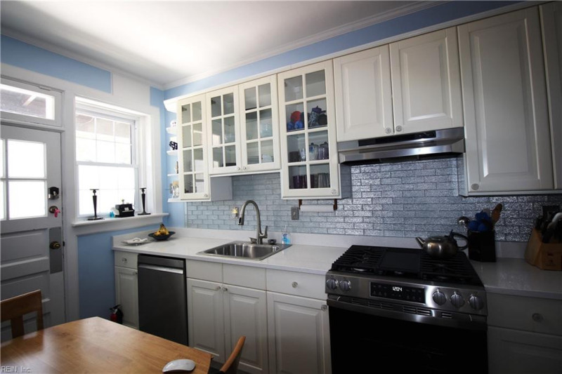 Photo 17 of 22 residential for sale in Norfolk virginia