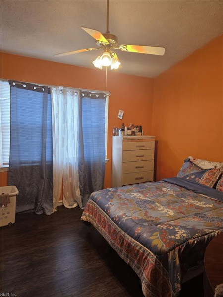 Photo 3 of 6 residential for sale in Hampton virginia
