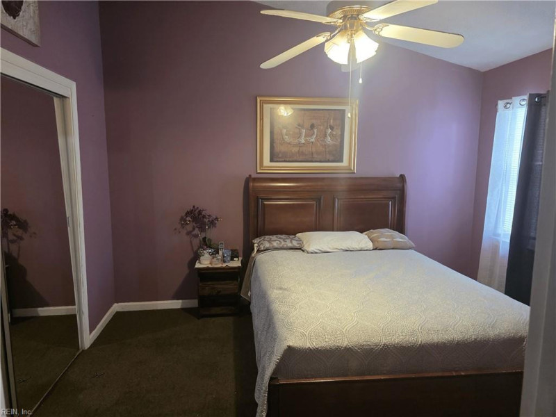 Photo 4 of 6 residential for sale in Hampton virginia