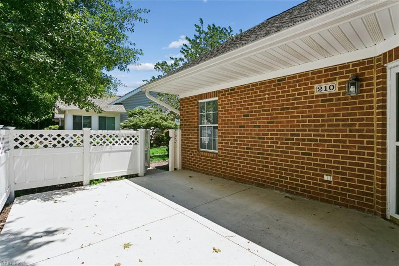 Photo 37 of 39 residential for sale in York County virginia